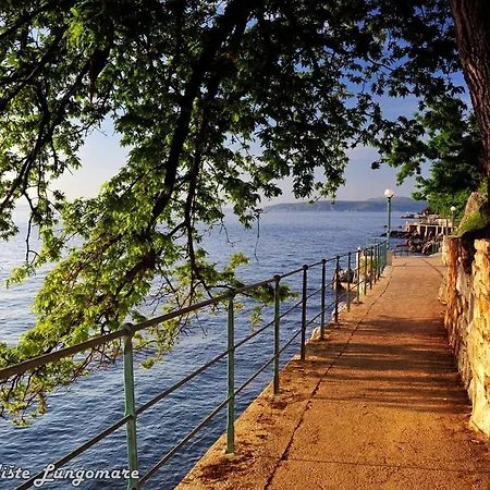 Oasis Οπατία